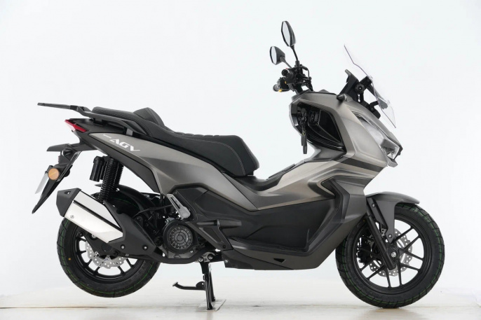 Скутер Gladiator AGV