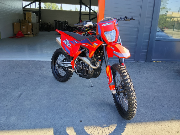 Мотоцикл TMBK Magnetic 300 (YB300H)