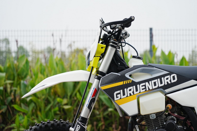 Мотоцикл GURUENDURO AIR PRO HUS