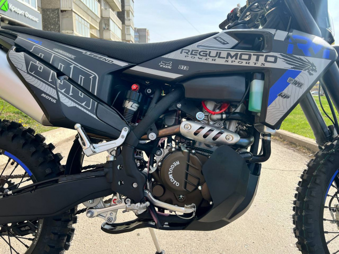 Мотоцикл Regulmoto LEGEND 300 с ПТС