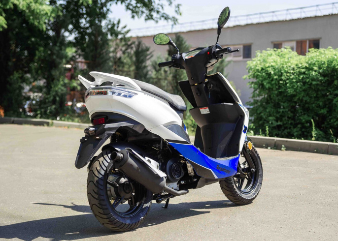 Скутер Regulmoto EAGLE 50 (LJ50QT-3L) колёса R12