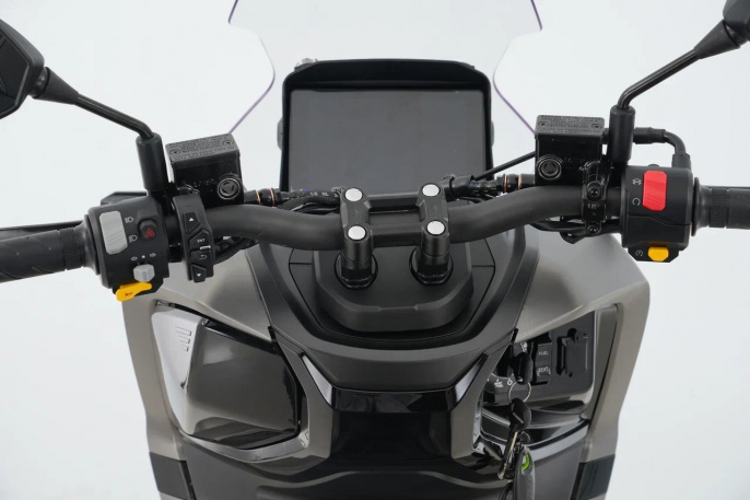 Скутер Gladiator AGV