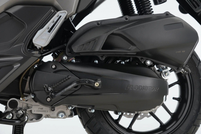 Скутер Gladiator AGV
