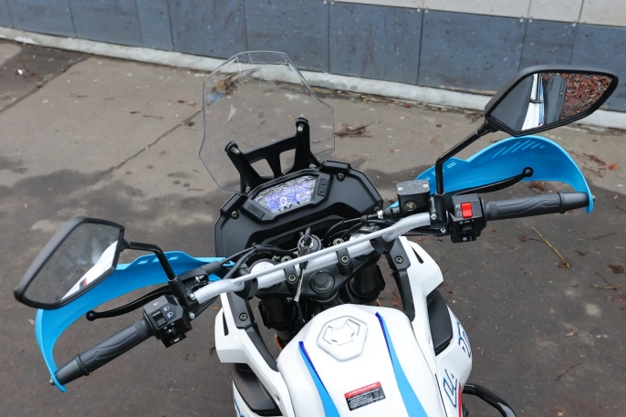 Мотоцикл LONCIN DS250