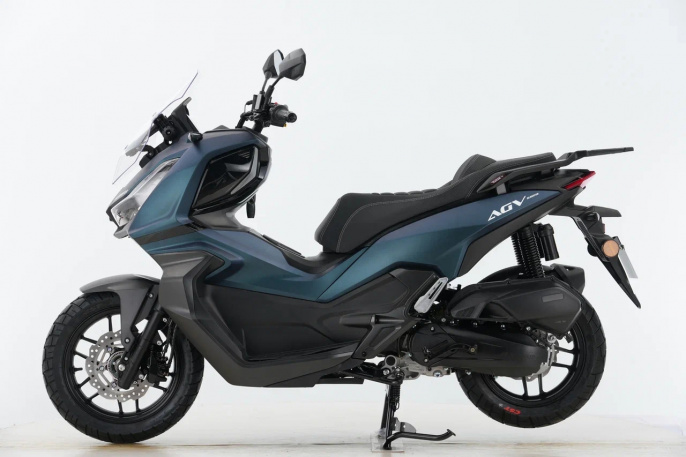 Скутер Gladiator AGV