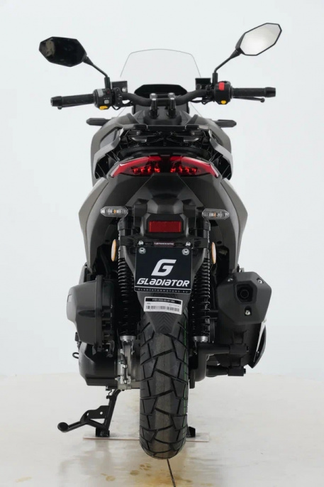 Скутер Gladiator AGV