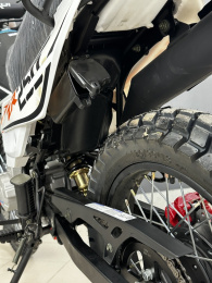 Мотоцикл эндуро ROCKOT ZR250 (белый/оранжевый)