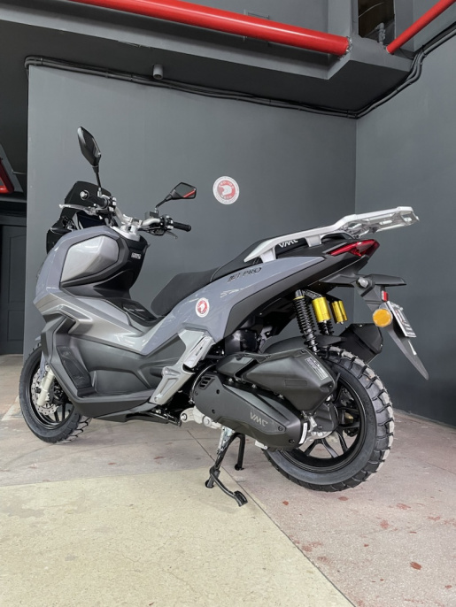 Скутер VMC Jet PRO